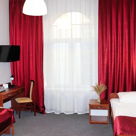 Hotel Lothus Βρότσλαβ Εξωτερικό φωτογραφία