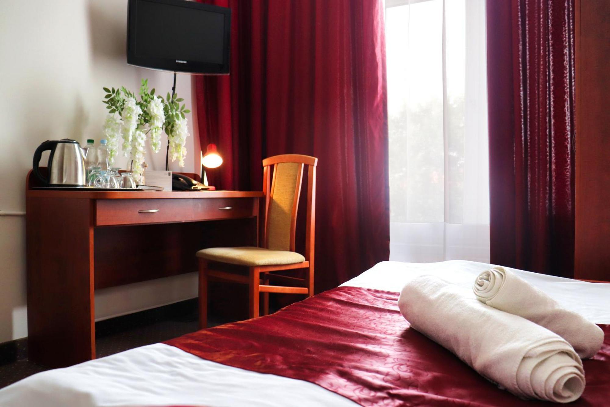 Hotel Lothus Βρότσλαβ Εξωτερικό φωτογραφία