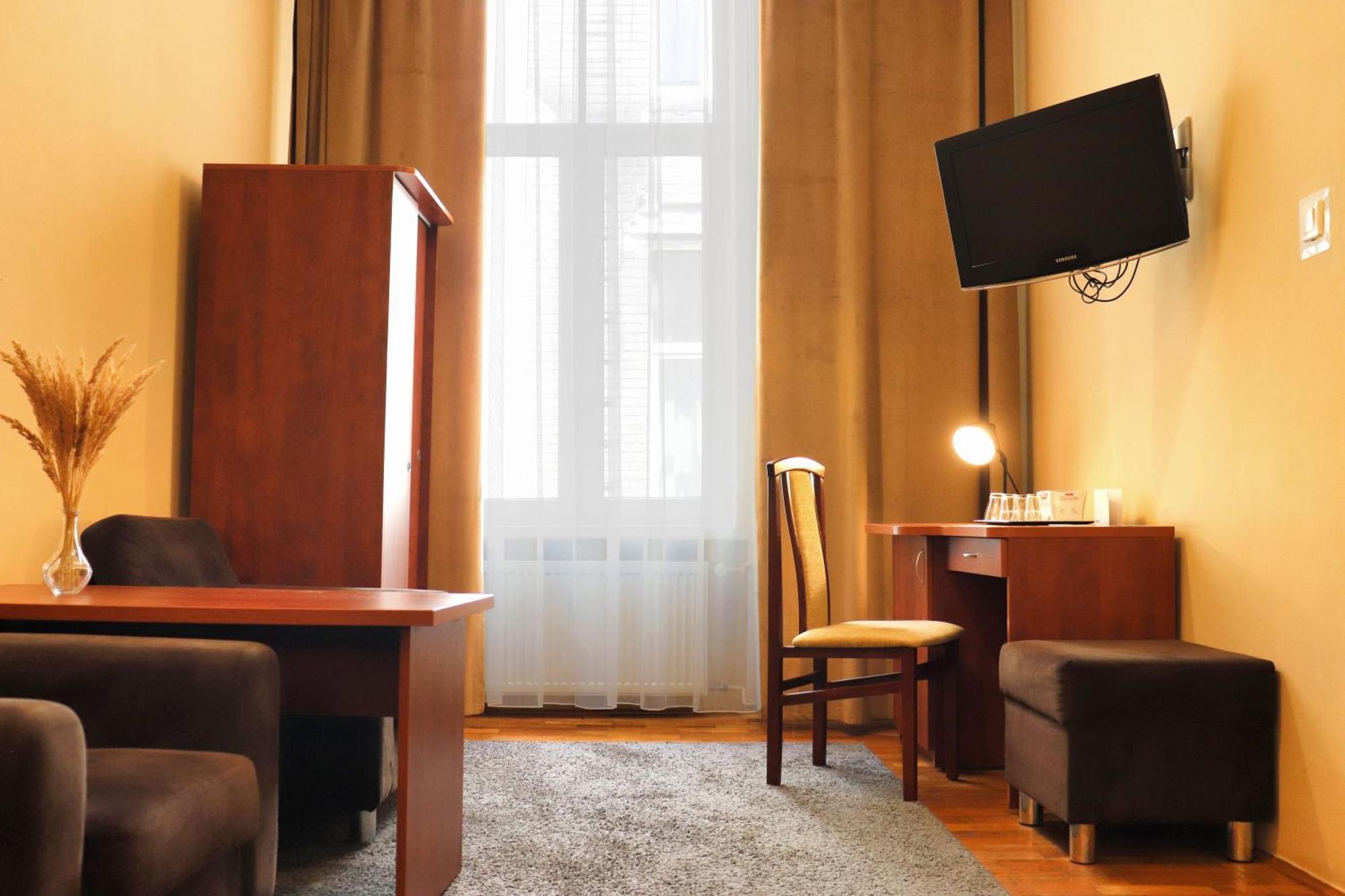 Hotel Lothus Βρότσλαβ Εξωτερικό φωτογραφία